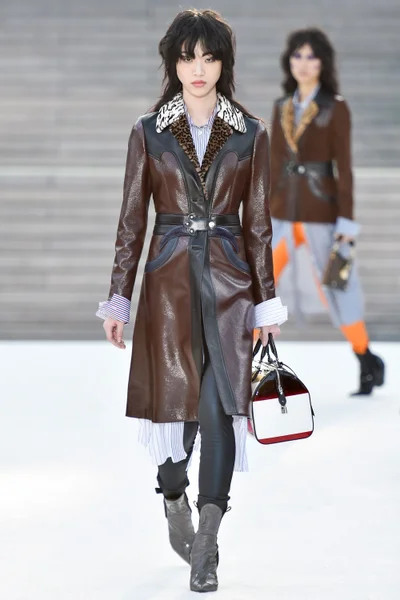 Look 2